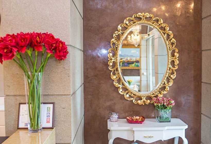 בית מלון כפרי Opera