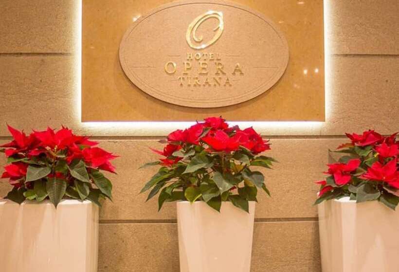 בית מלון כפרי Opera