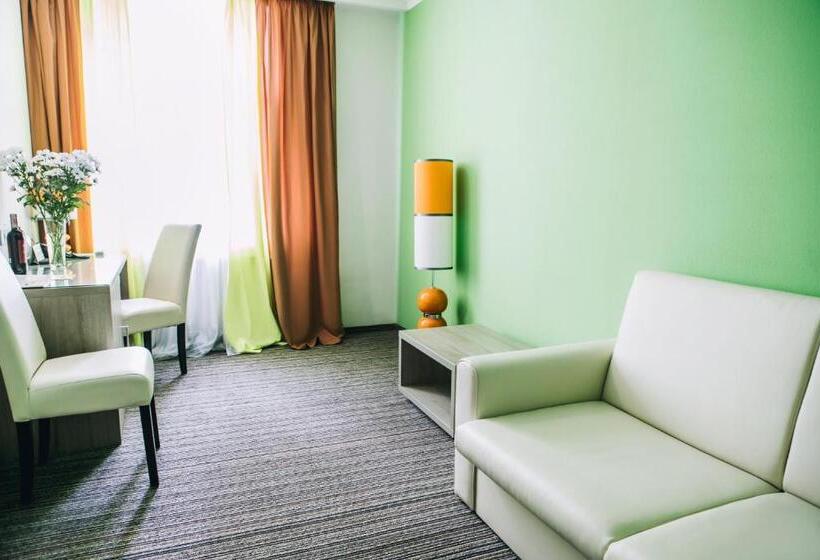 هتل Optima Vinnytsia