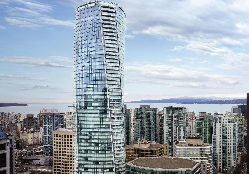 Paradox Hotel Vancouver