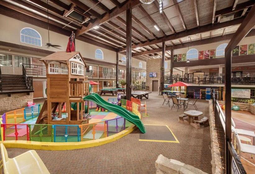 هتل Pearl On The Concho Surestay Collection By Best Western