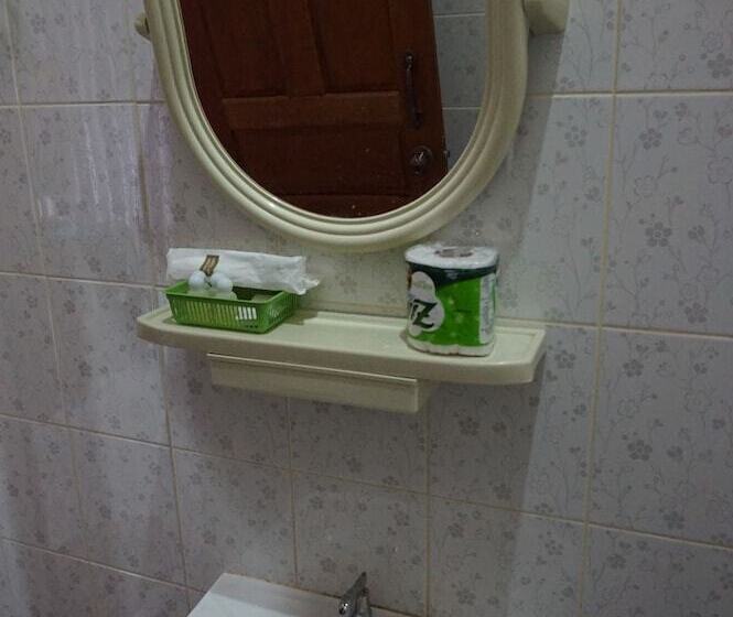 Отель Phetphaylin