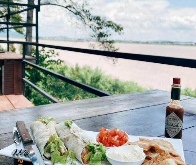 فندق Pilgrims Kitchen & Inn