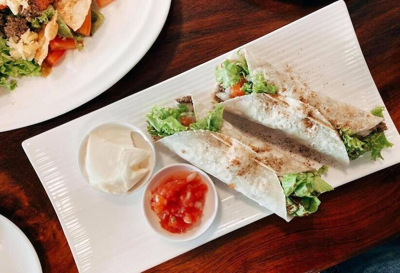 فندق Pilgrims Kitchen & Inn