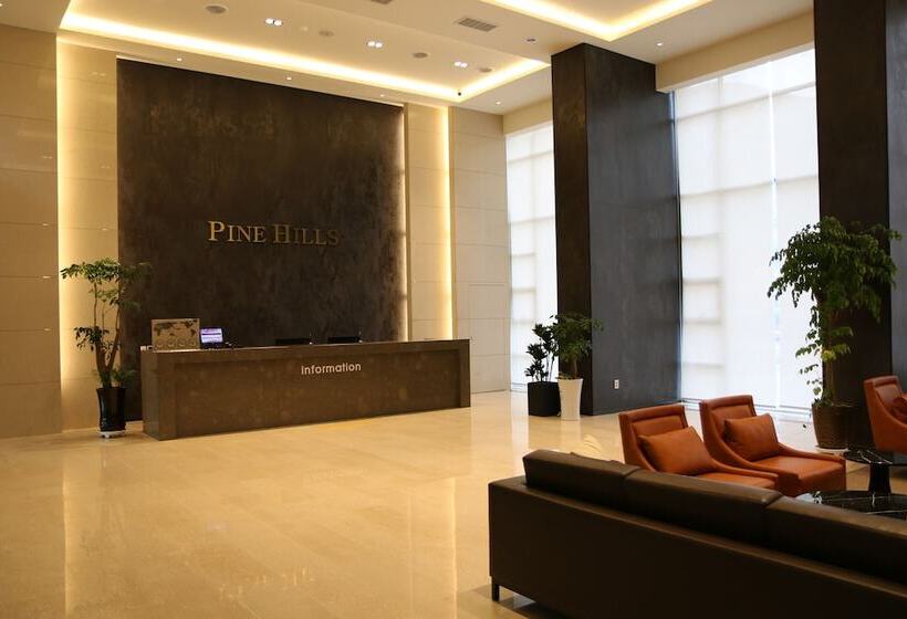 Отель Pinehills