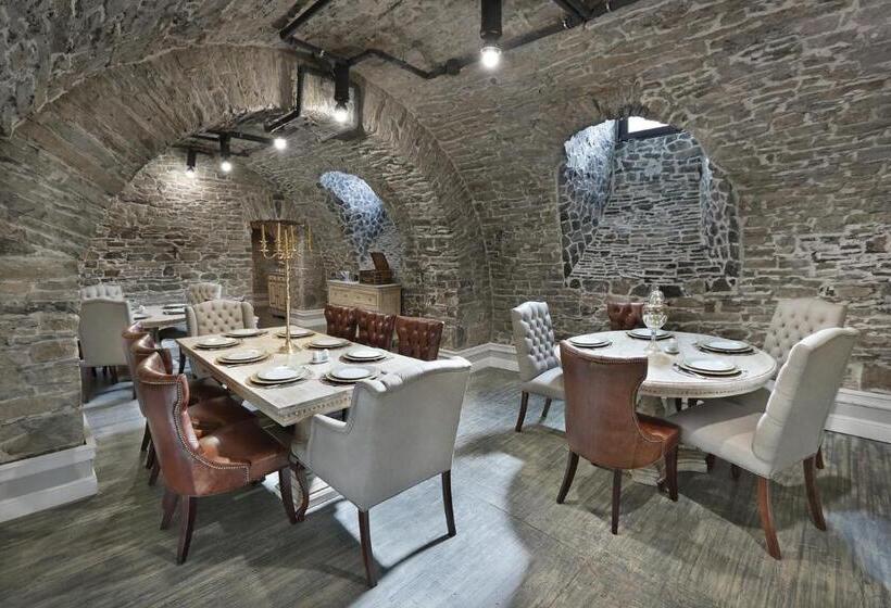 Отель Regal 1880