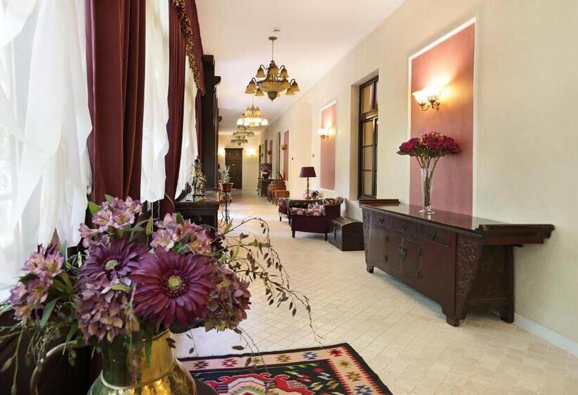 ホテル Regal 1880