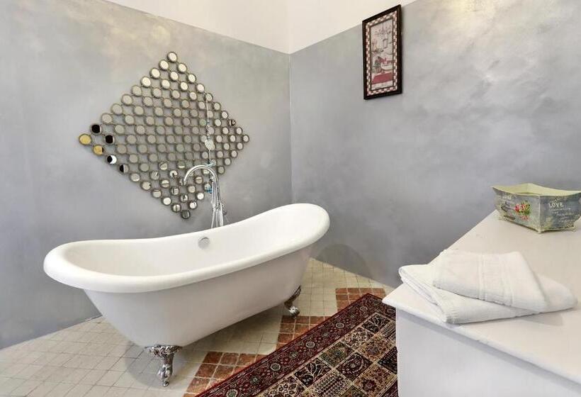 Отель Regal 1880