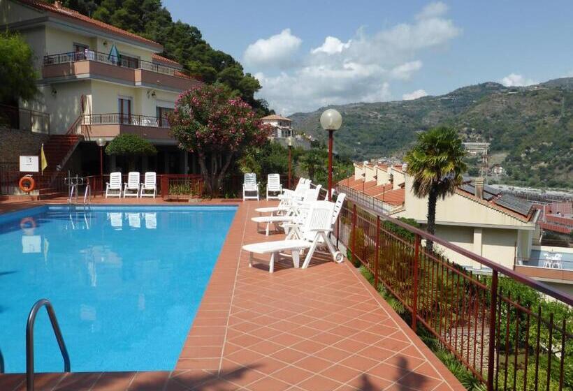 בית מלון כפרי Residence Green Park