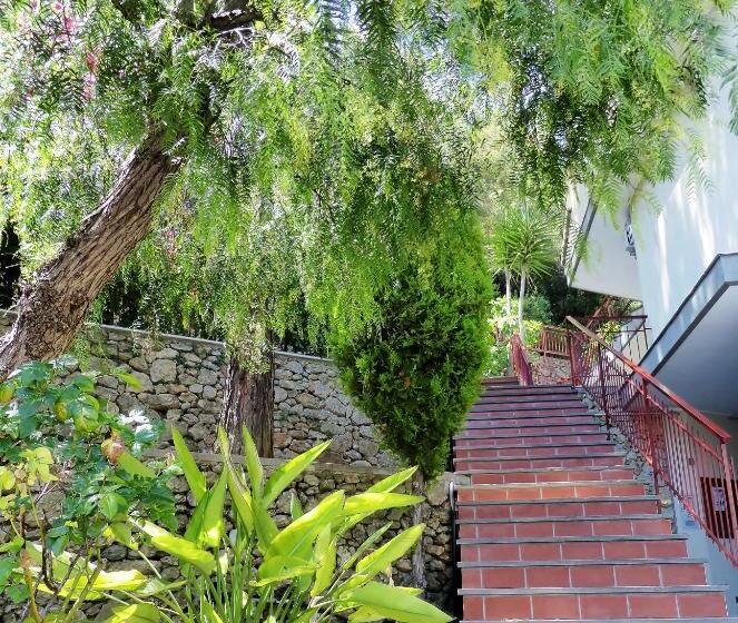 בית מלון כפרי Residence Green Park