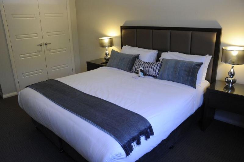 فندق Riverside Oaks Golf Resort