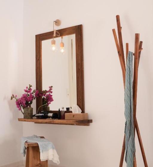 호텔 Santorini Crystal Blue Boutique