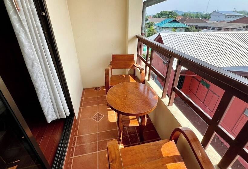 Отель Sawadeelanna