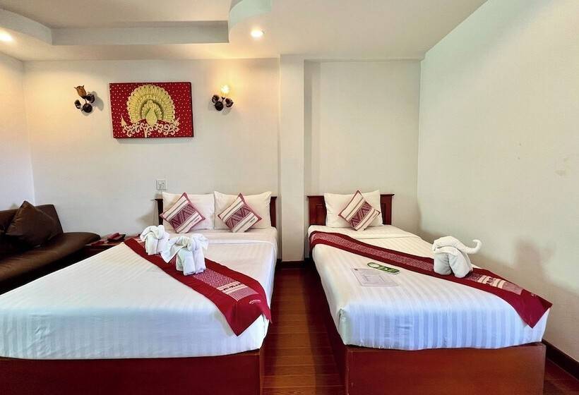 Отель Sawadeelanna