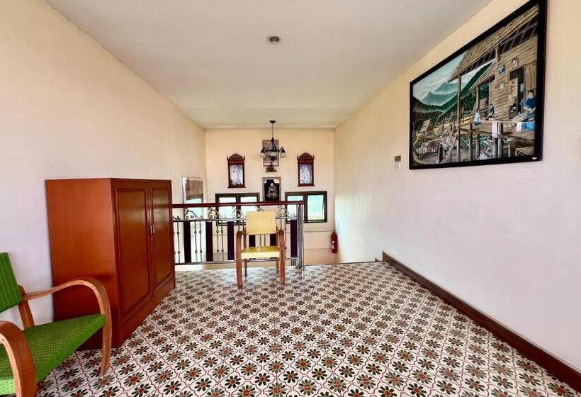 Отель Sawadeelanna