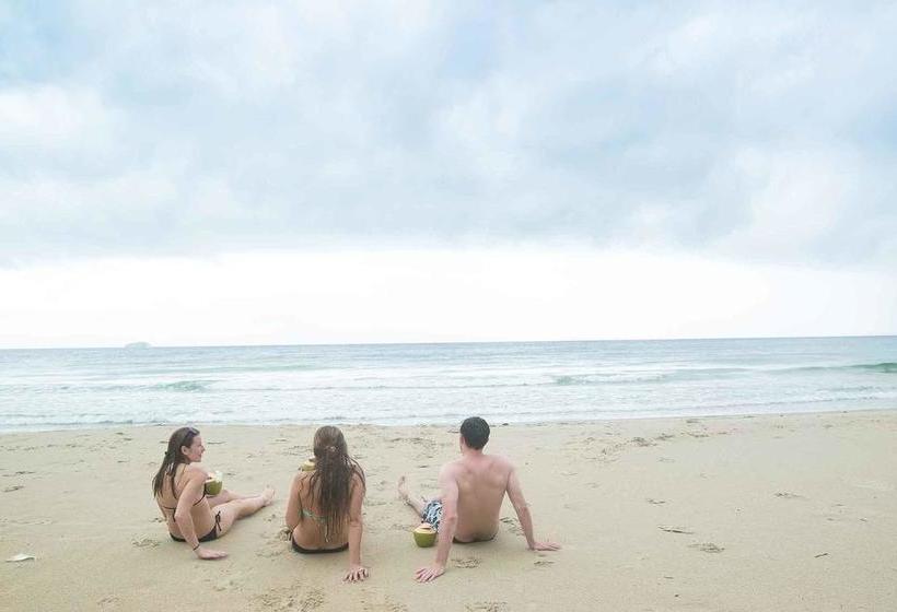 בית מלון כפרי Sea Nature Rayong Resort &