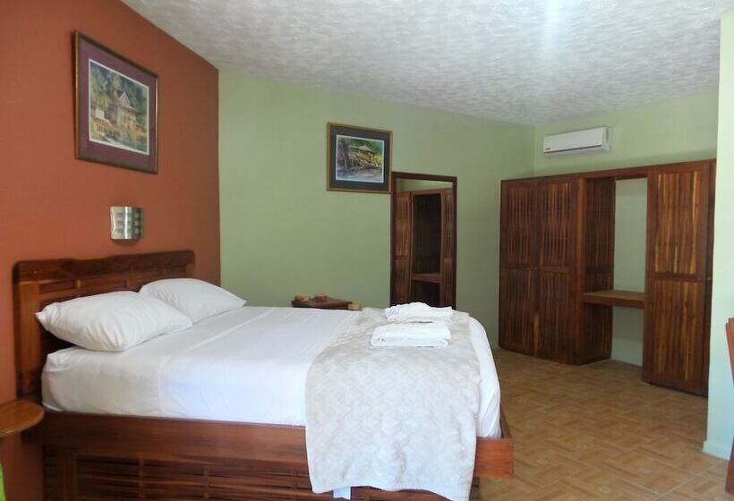 Hotel Shepherd's Inn