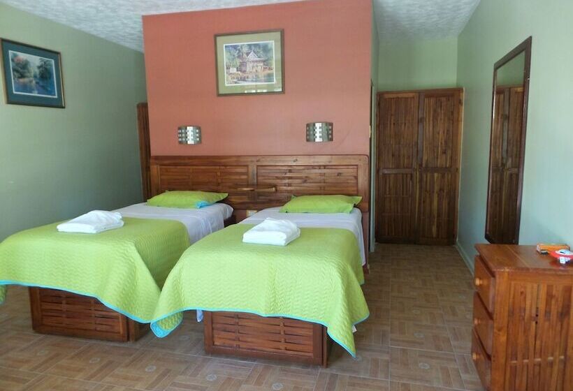 Hotel Shepherd's Inn