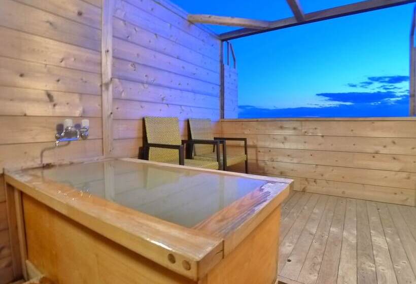 בית מלון כפרי Shin Makomo