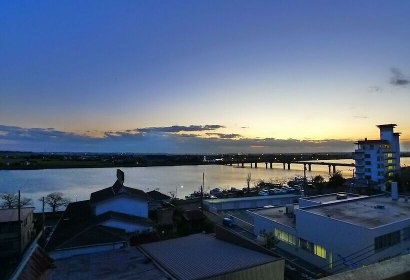 בית מלון כפרי Shin Makomo