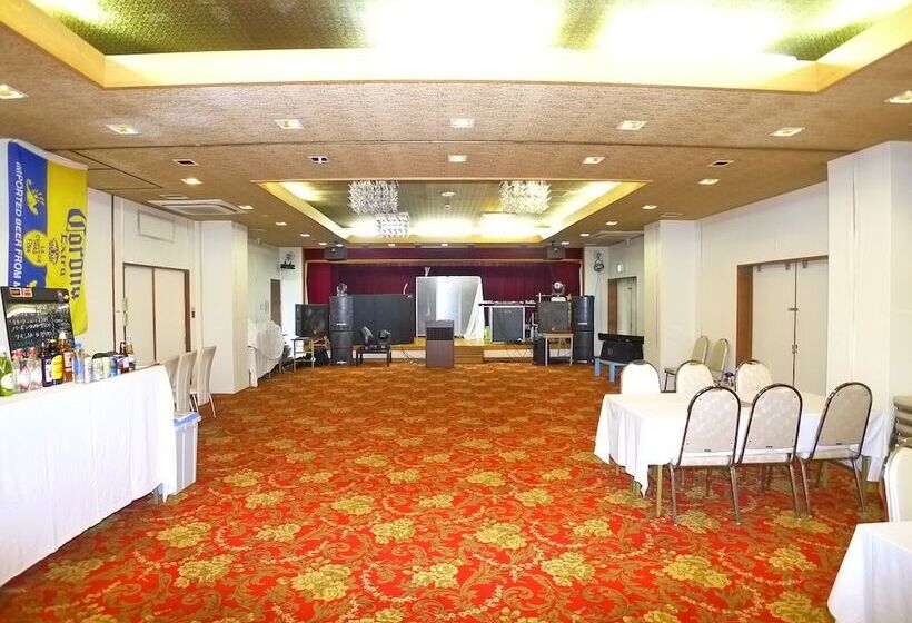 בית מלון כפרי Shin Makomo