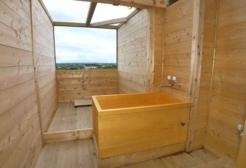 בית מלון כפרי Shin Makomo