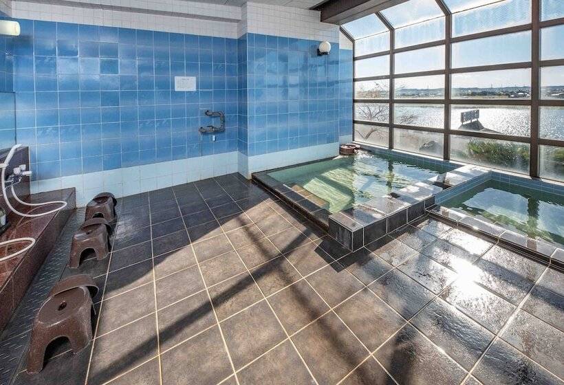 בית מלון כפרי Shin Makomo