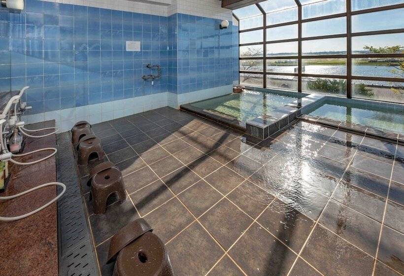 בית מלון כפרי Shin Makomo