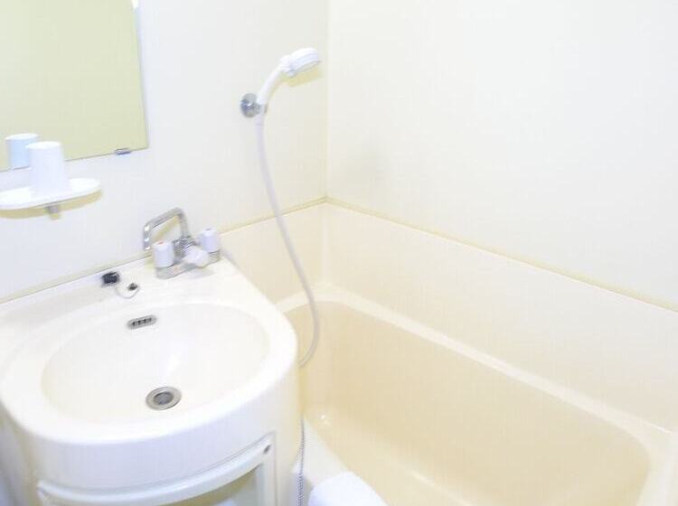 בית מלון כפרי Shin Makomo