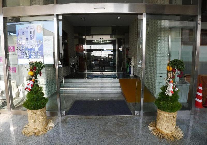 בית מלון כפרי Shin Makomo