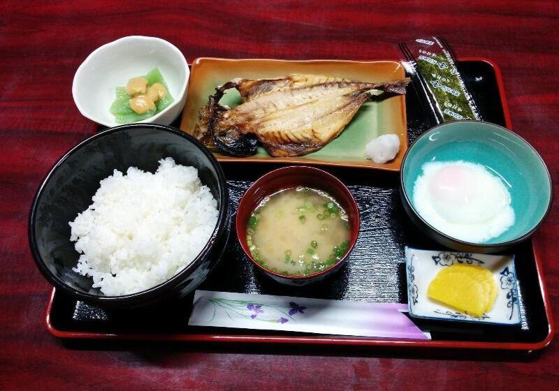 בית מלון כפרי Shin Makomo