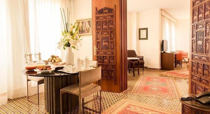 Отель Soundouss