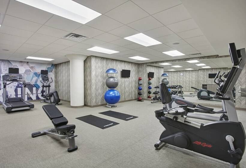 هتل Springhill Suites By Marriott Milwaukee Downtown