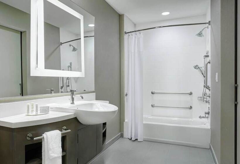 هتل Springhill Suites By Marriott Milwaukee Downtown