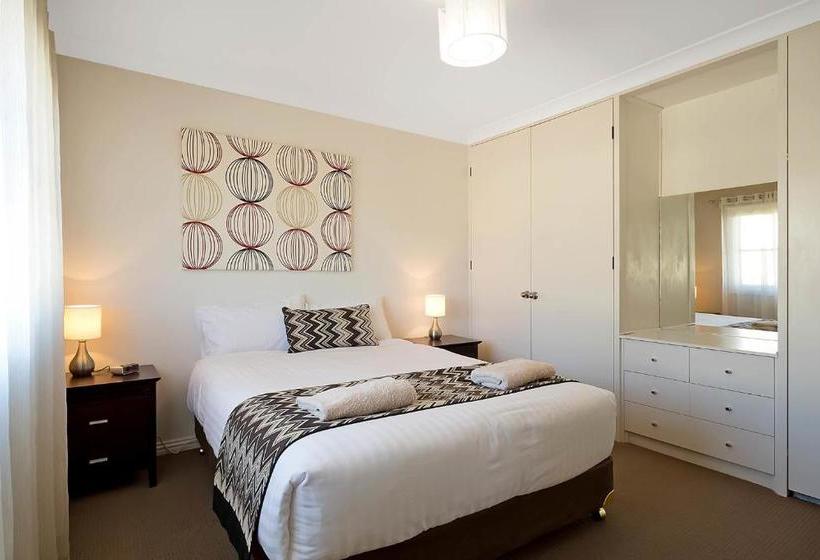 בית מלון כפרי The Beach Retreat Eden