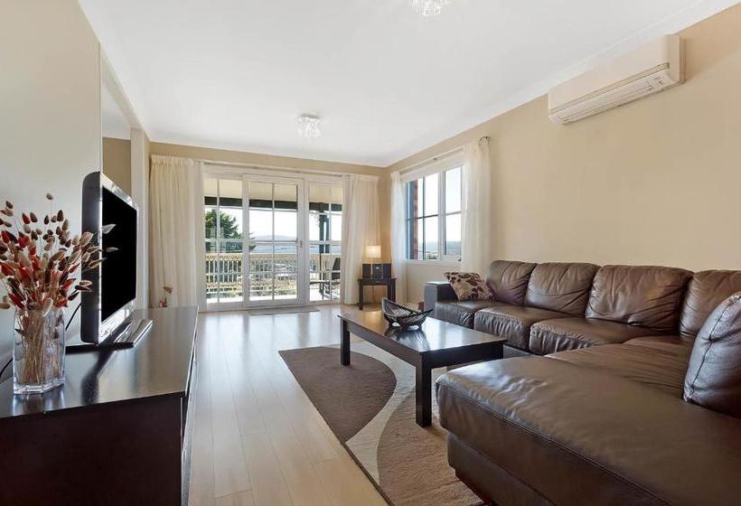 בית מלון כפרי The Beach Retreat Eden