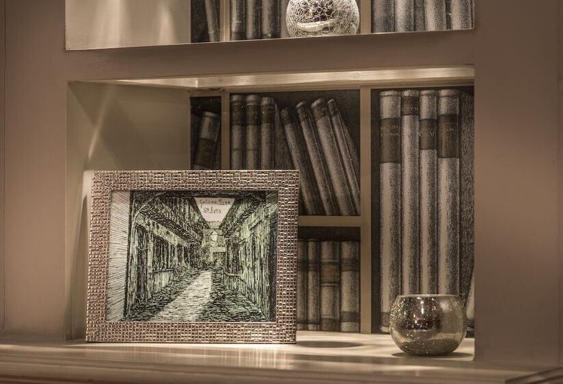 The Golden Lion Hotel, St Ives, Cambridgeshire