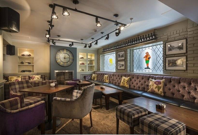 The Golden Lion Hotel, St Ives, Cambridgeshire