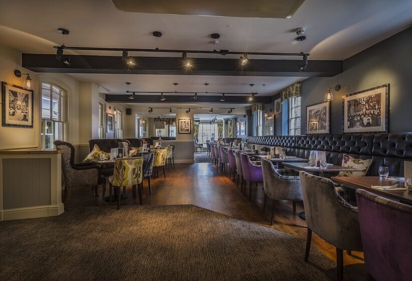 The Golden Lion Hotel, St Ives, Cambridgeshire