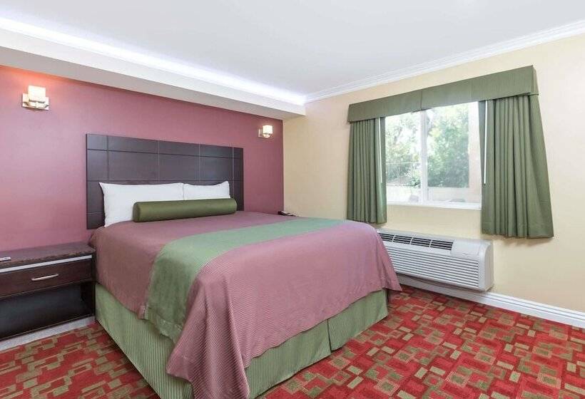 فندق Travelodge Inn & Suites By Wyndham Bell Los Angeles Area