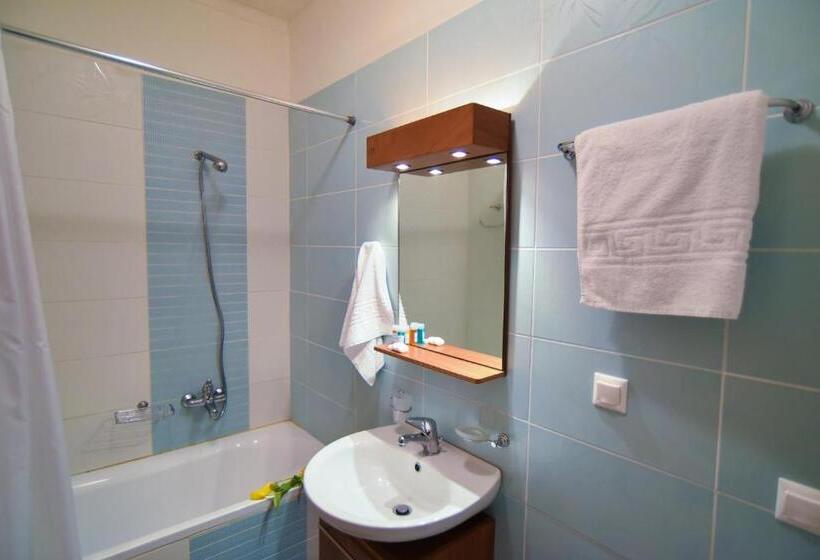 בית מלון כפרי Villa Theodora