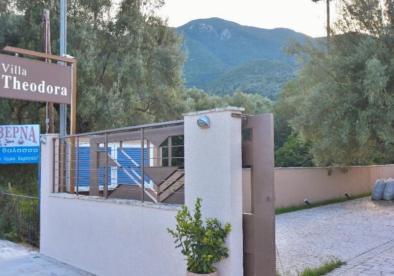 בית מלון כפרי Villa Theodora