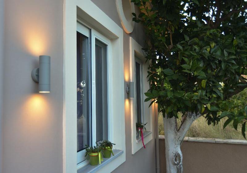 בית מלון כפרי Villa Theodora