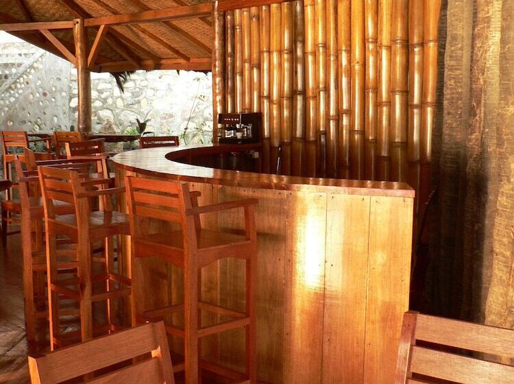 هتل Waecicu Eden Beach