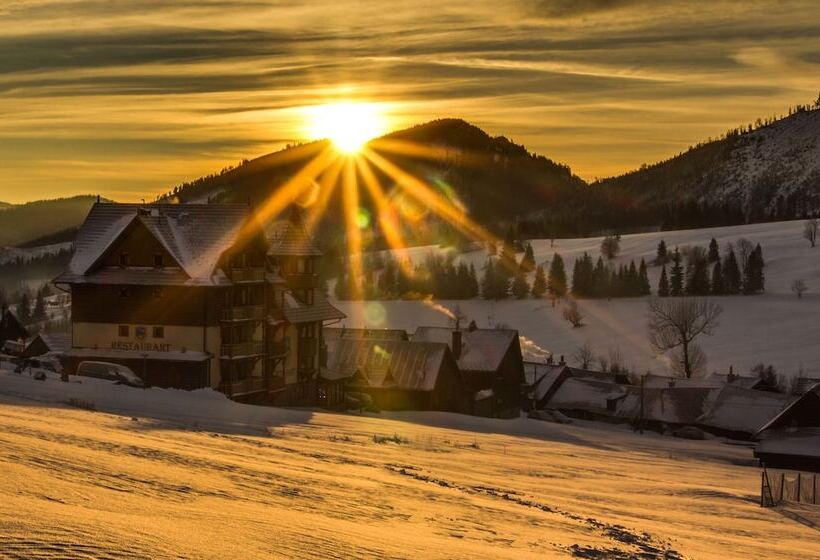 هتل Wellness Penzion Strachan