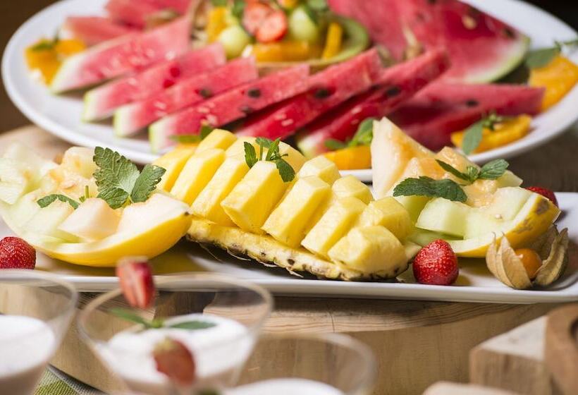 هتل Wellness Penzion Strachan