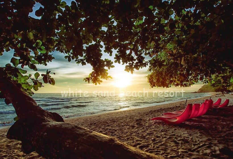 Отель White Sand Beach Resort