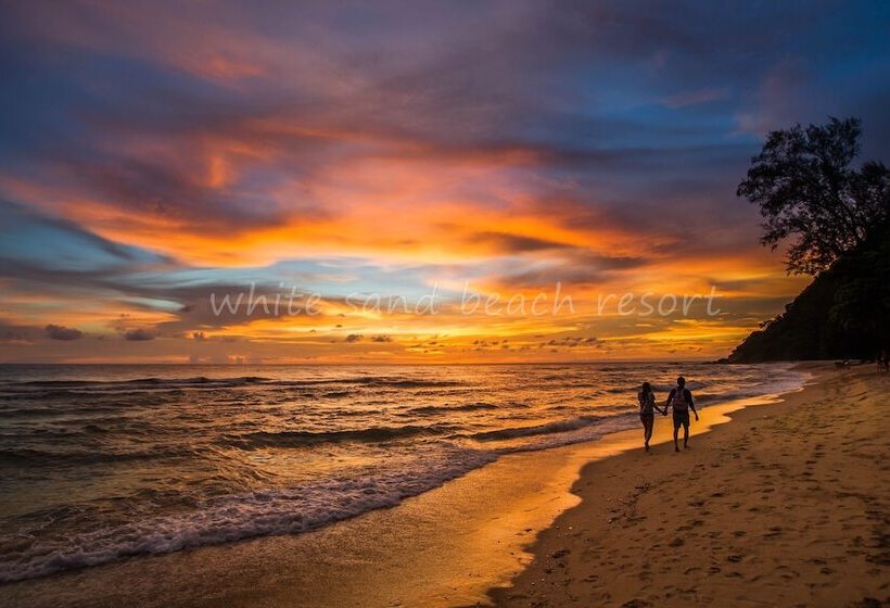 Отель White Sand Beach Resort