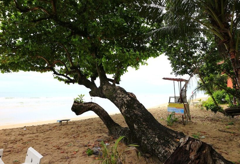 Отель White Sand Beach Resort