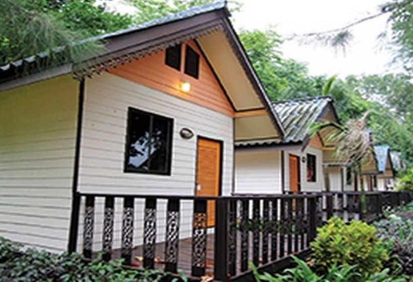 Отель White Sand Beach Resort